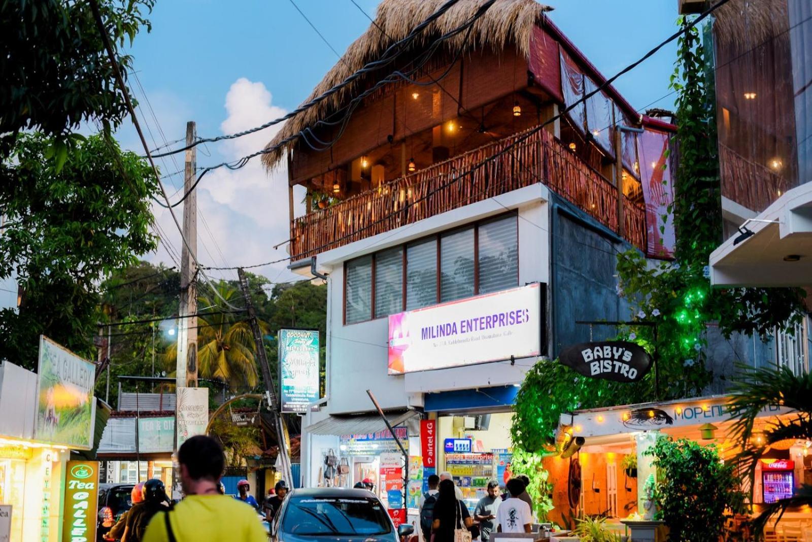 Coconut Style Restaurant & Milinda Guest Hotel Unawatuna Bagian luar foto