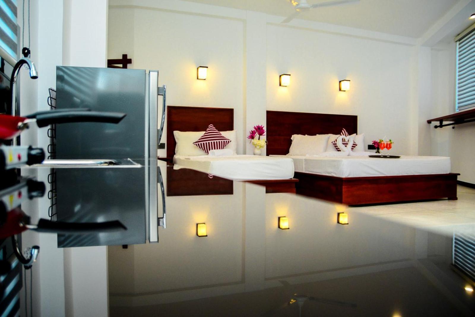 Coconut Style Restaurant & Milinda Guest Hotel Unawatuna Bagian luar foto